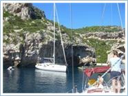 Anchoring at Stiniva bay